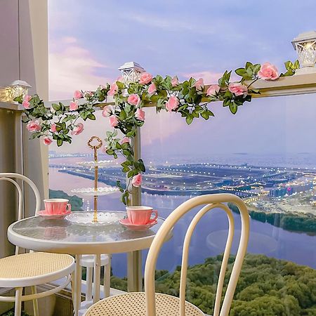 Gold Coast Pik Apartments By Host Jess Jakarta Bagian luar foto