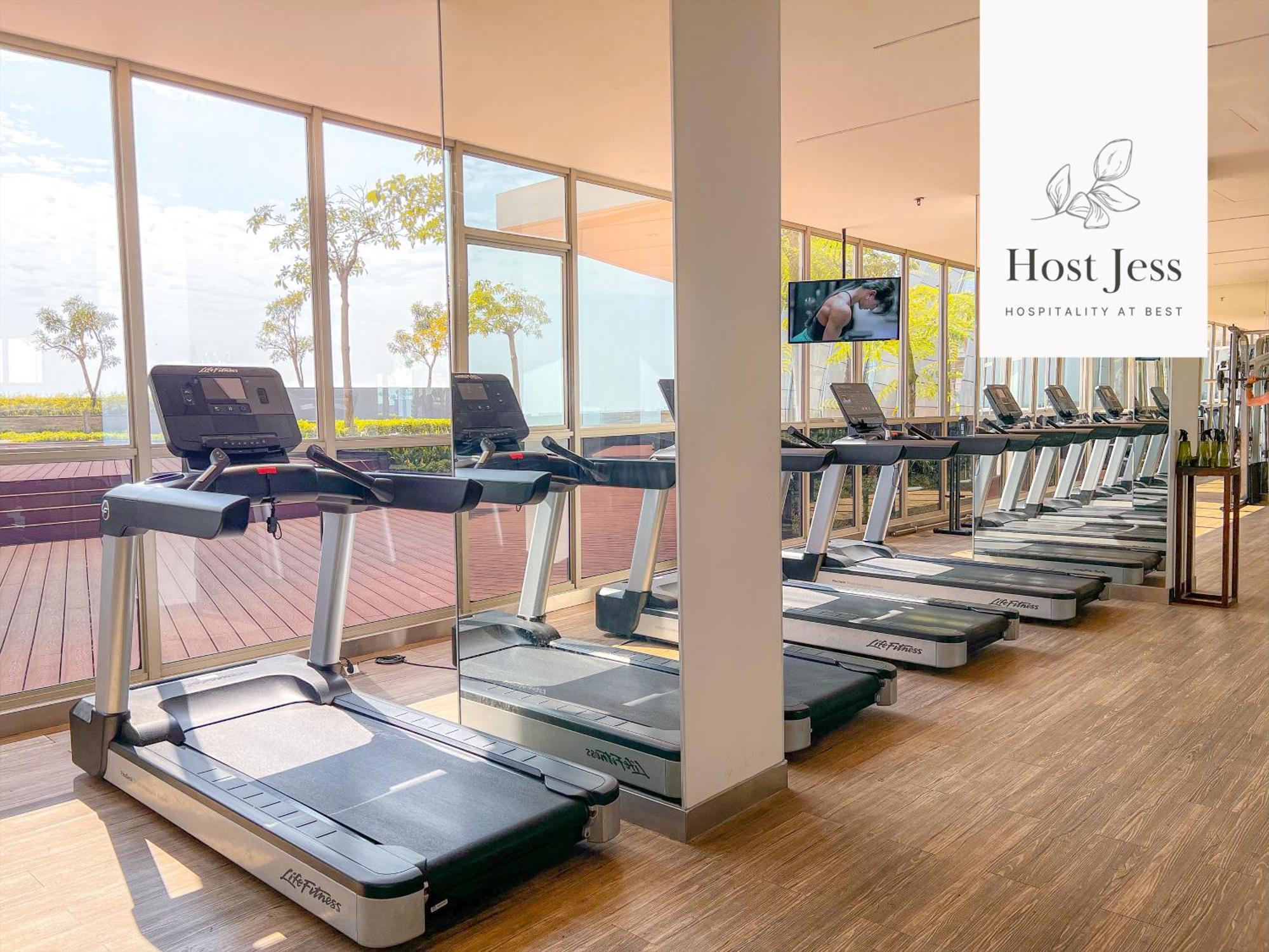Gold Coast Pik Apartments By Host Jess Jakarta Bagian luar foto